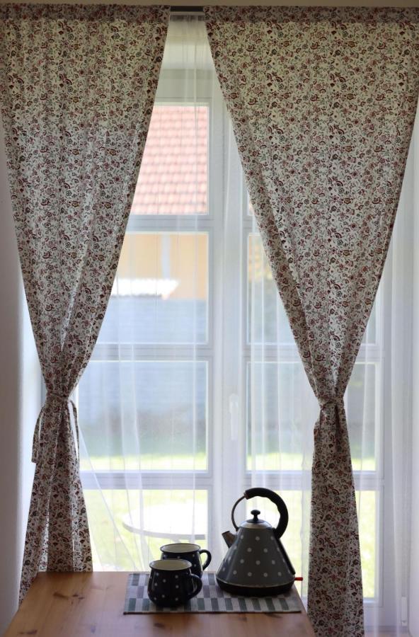 La Bobul Apartments Drnholec Kültér fotó