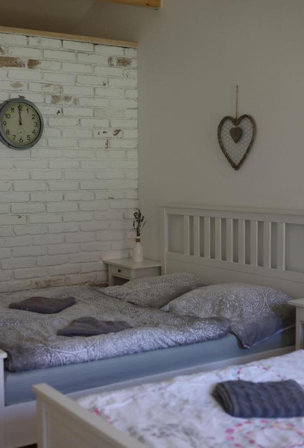 La Bobul Apartments Drnholec Kültér fotó