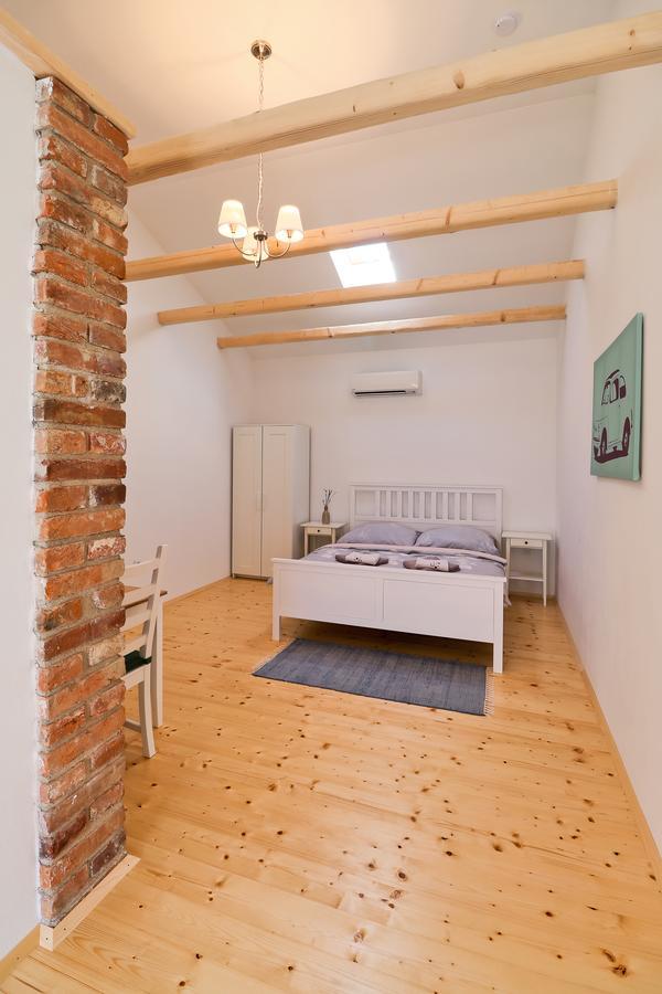 La Bobul Apartments Drnholec Kültér fotó