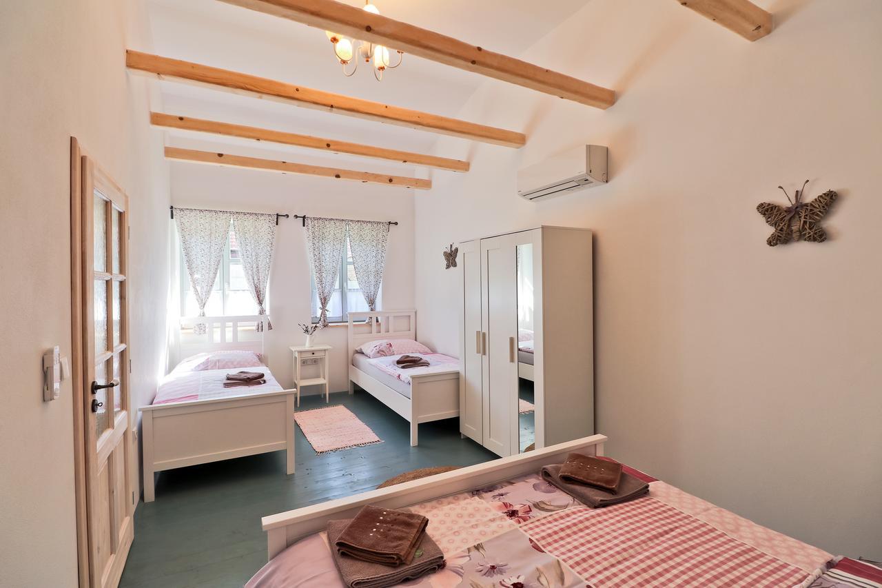 La Bobul Apartments Drnholec Kültér fotó